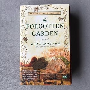 The Forgotten Garden ~ Kate Morton ~ Paperback